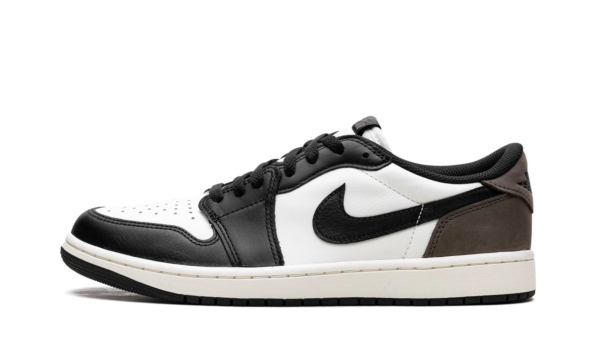 Black and white air jordan 1 womens on sale