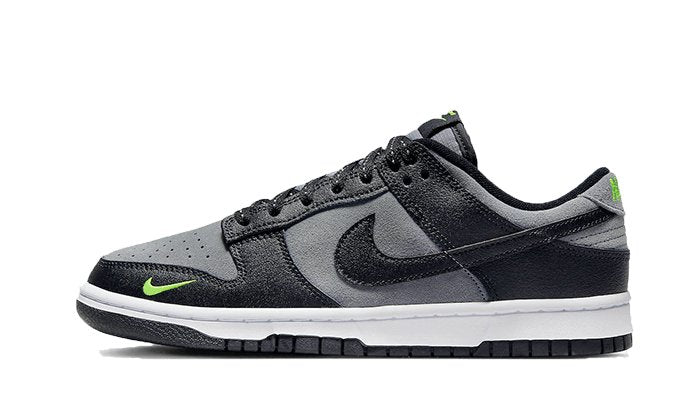 Nike Dunk Low Schwarz Grau Grun Strike FQ2205 001