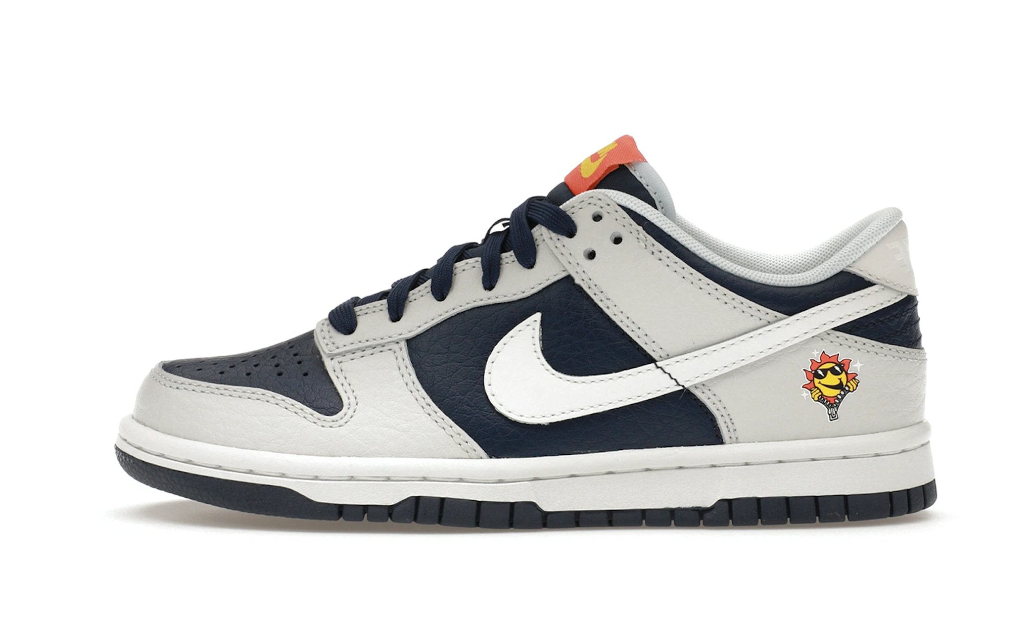 Nike Dunk Low Photon Dust Mitternachtsmarine FN6968 025