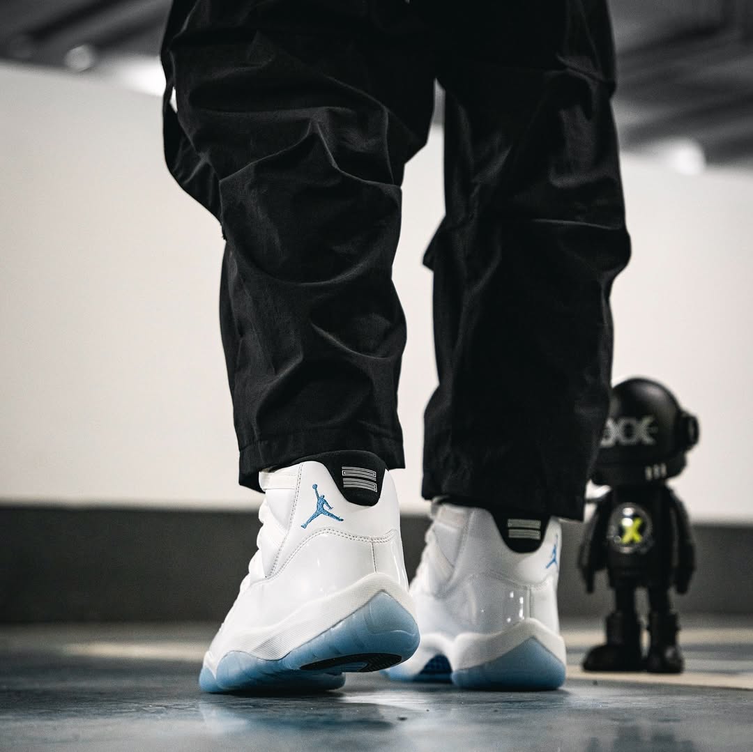 Jordan 11 high blue best sale