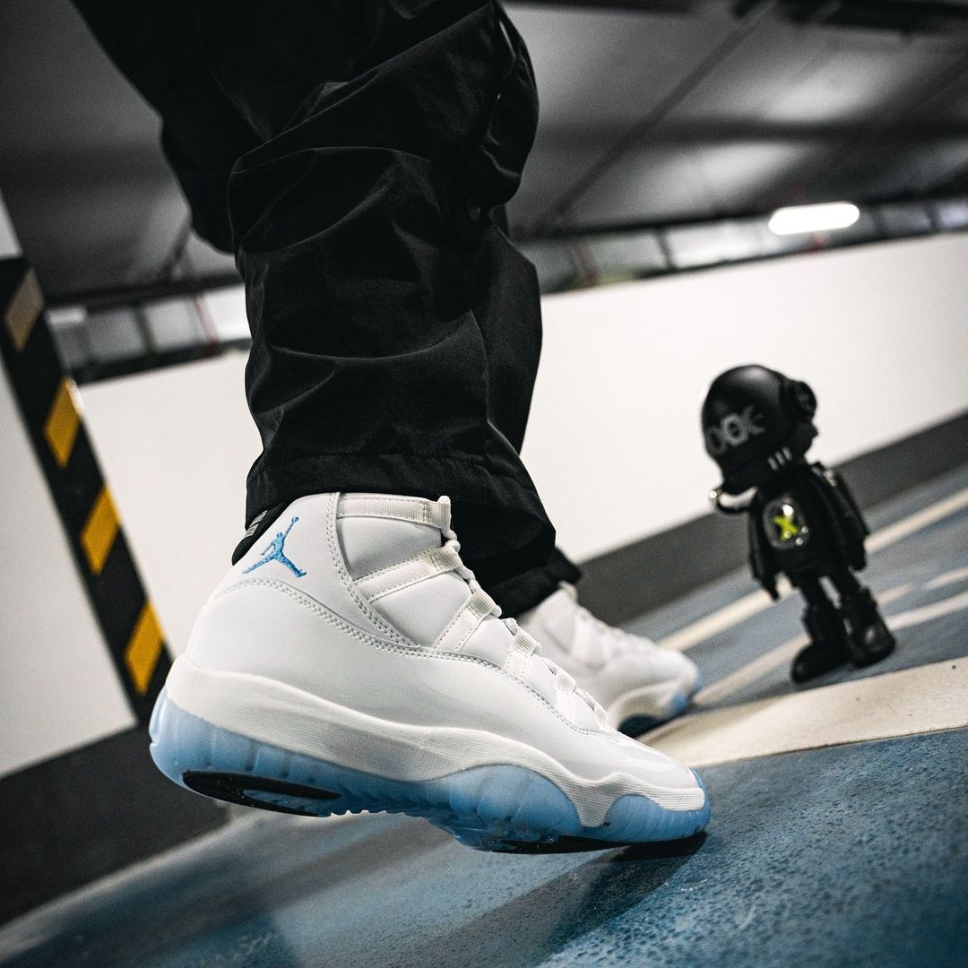 Jordan 11 retro high top online