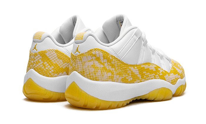 Nike air jordan 11 low snakeskin best sale