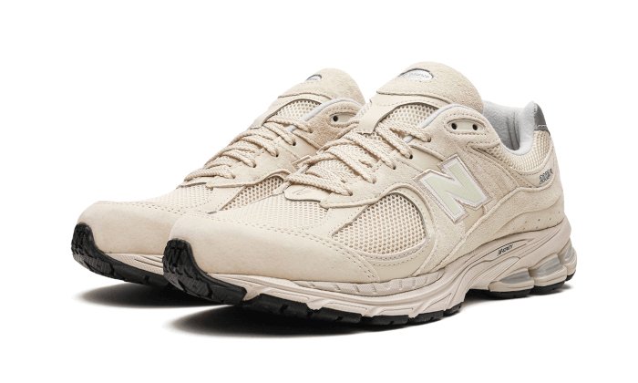 New Balance 2002R Light Bone Aluminium - ML2002RE - sneakers