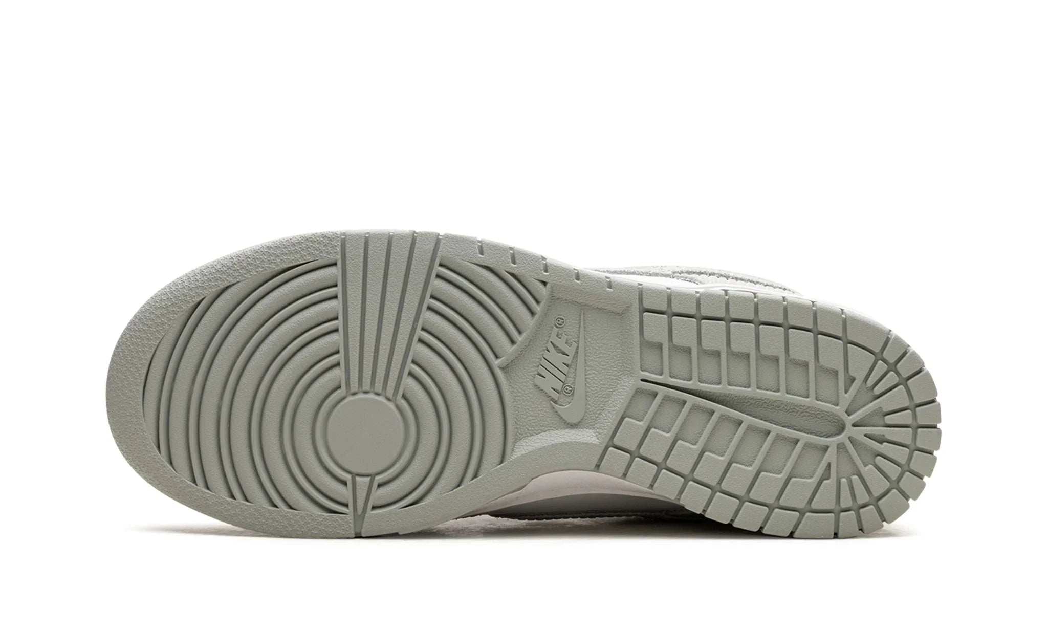 Nike Dunk Low "Grey Corduroy" - FN7658-100 - Sneakers