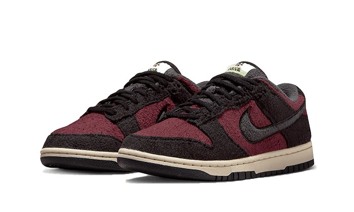 Nike Dunk Low SE Fleece Burgundy Crush - DQ7579 - 600 - sneakers