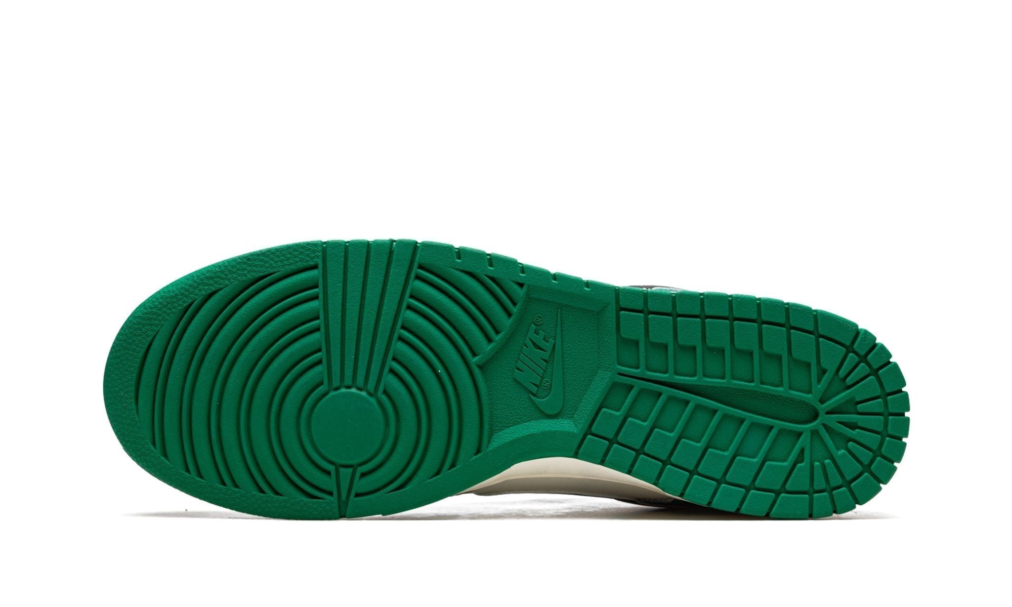 Nike Dunk Low SE "Lottery Pack - Green" - DR9654-100 - Sneakers