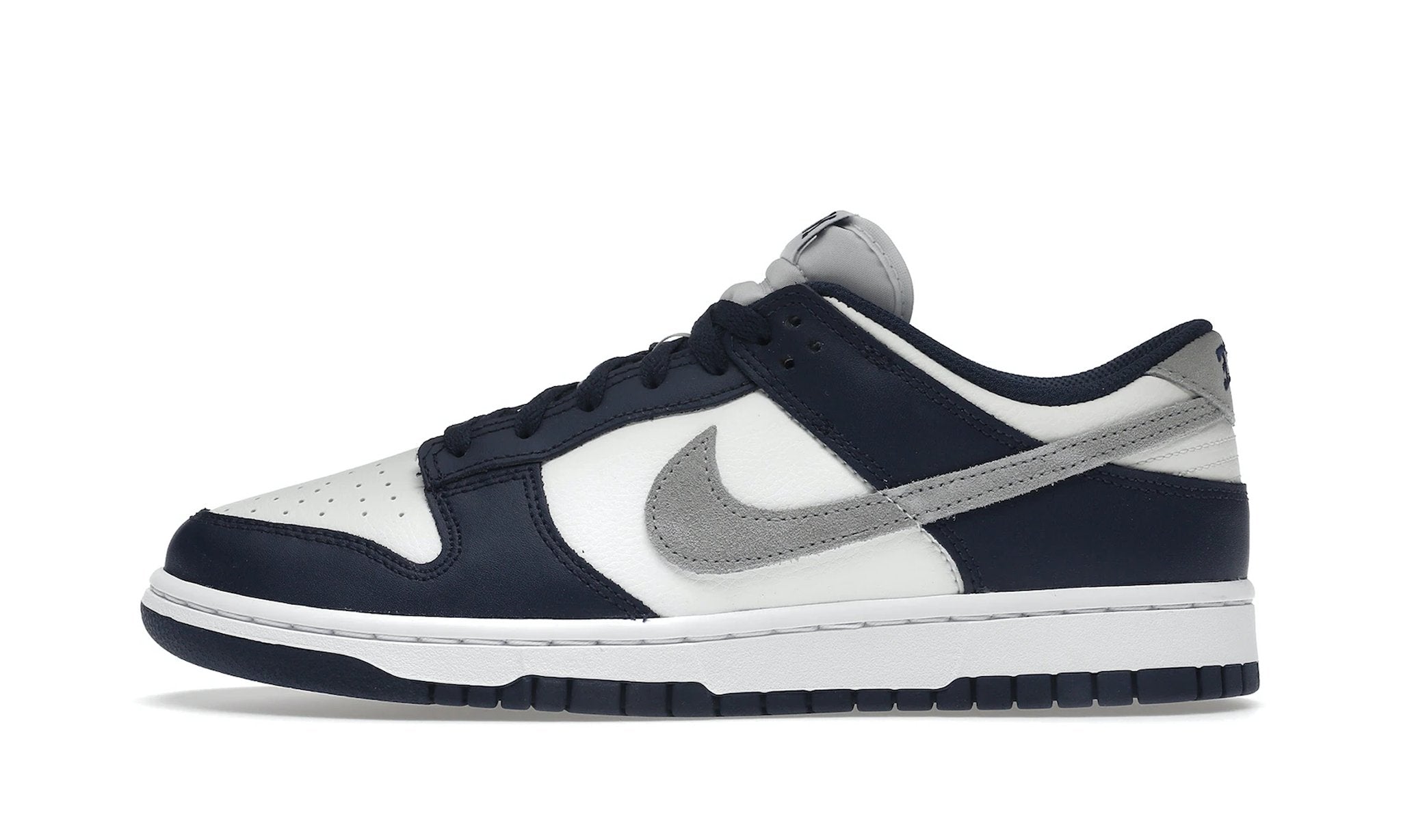 Nike Dunk Low "Summit White Midnight Navy" - FD9749-400 - Sneakers