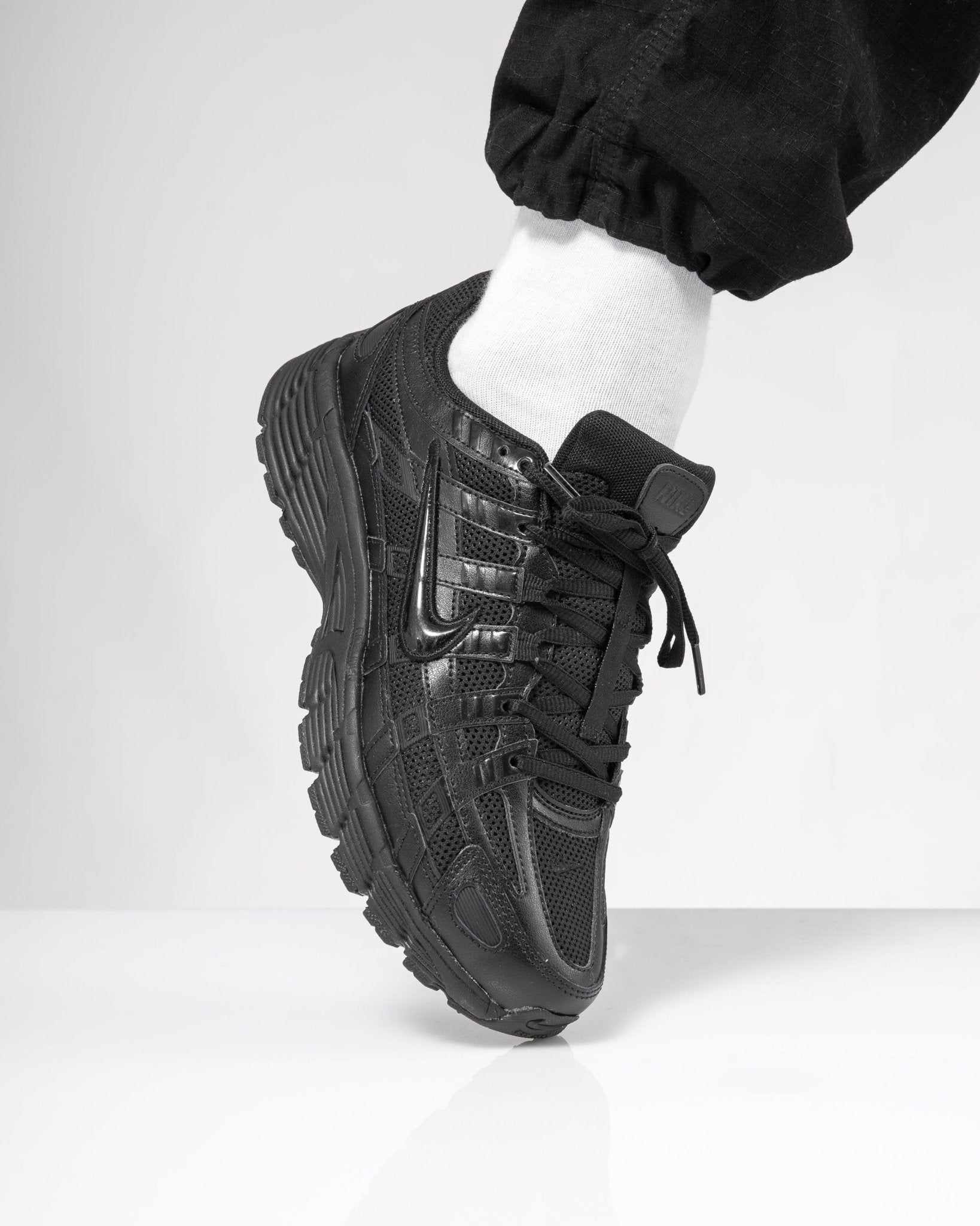 Nike P - 6000 Premium Triple Black - FQ8732 - 010 - Men's and Women's Sneakers > Sneakers > P - 6000 > Low - Top Sneakers