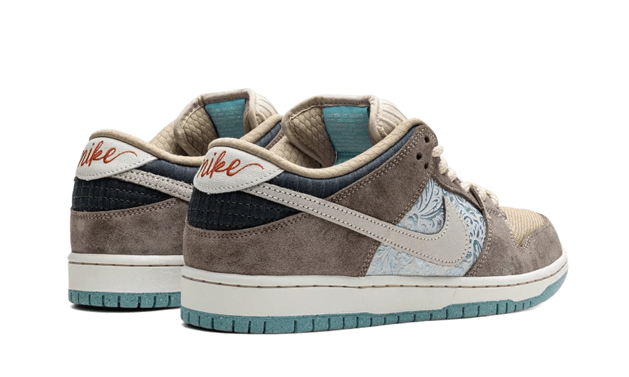 Nike SB Dunk Low Big Money Savings - FZ3129 - 200 - sneakers