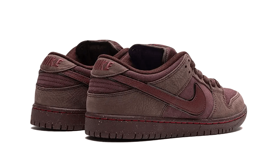 Nike SB Dunk Low City Of Love Burgundy Crush - FN0619 - 600 - sneakers