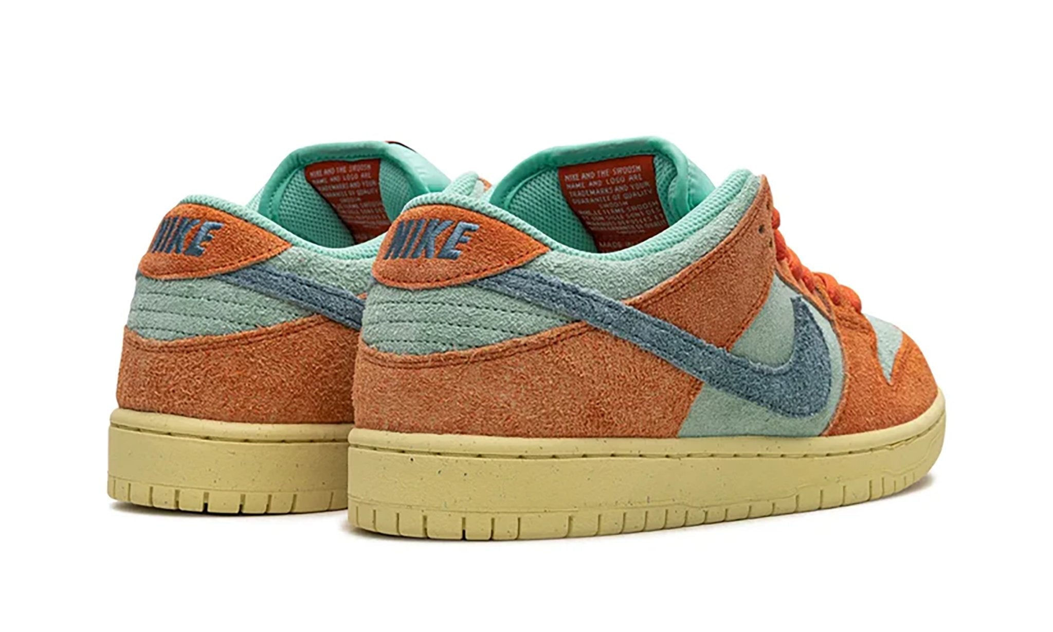 Nike SB Dunk Low "Orange Emerald Rise" - DV5429-800 - Sneakers